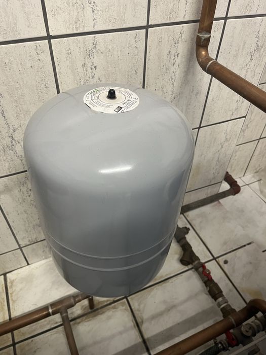 Sprzedam całe wyposażenie kotłowni z piecem BUDERUS