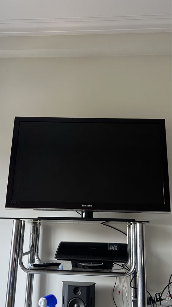 TV Samsung LE46C530F1WXXC (46", LCD Full HD, de 2010)