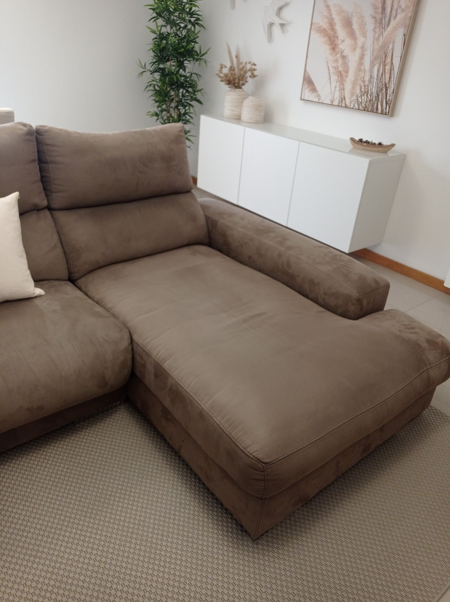 Sofá com chaise lounge