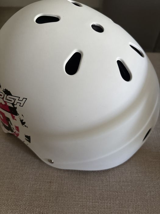 Kask do jazdy na rowerze, rolkach, deskorolce, hulajnodze