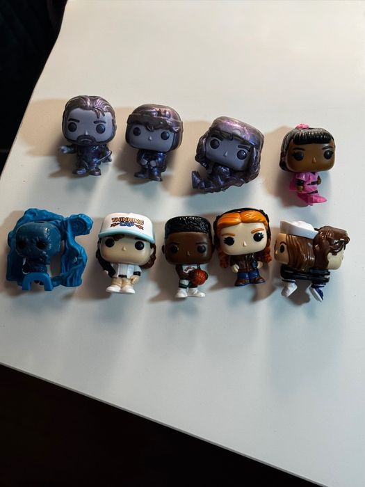 Kinder figurki stranger things