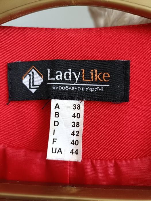 Жакет жіночий без застібки