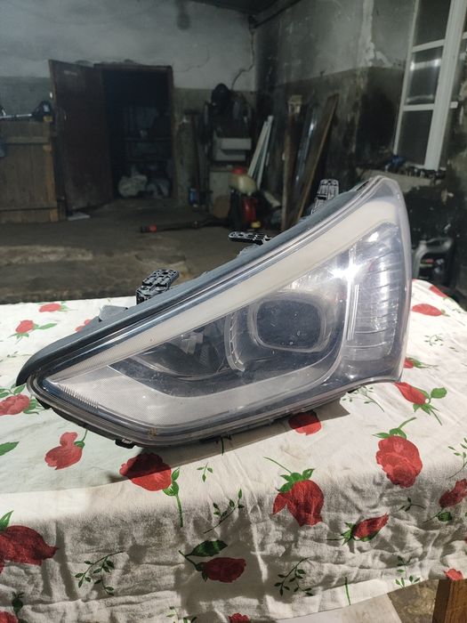 Фара левая Hyundai santa fe 3