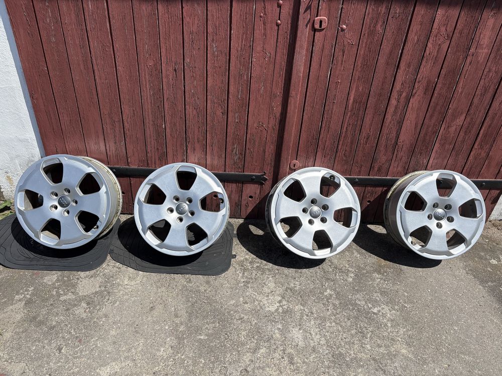 Oryginalne felgi Audi 17