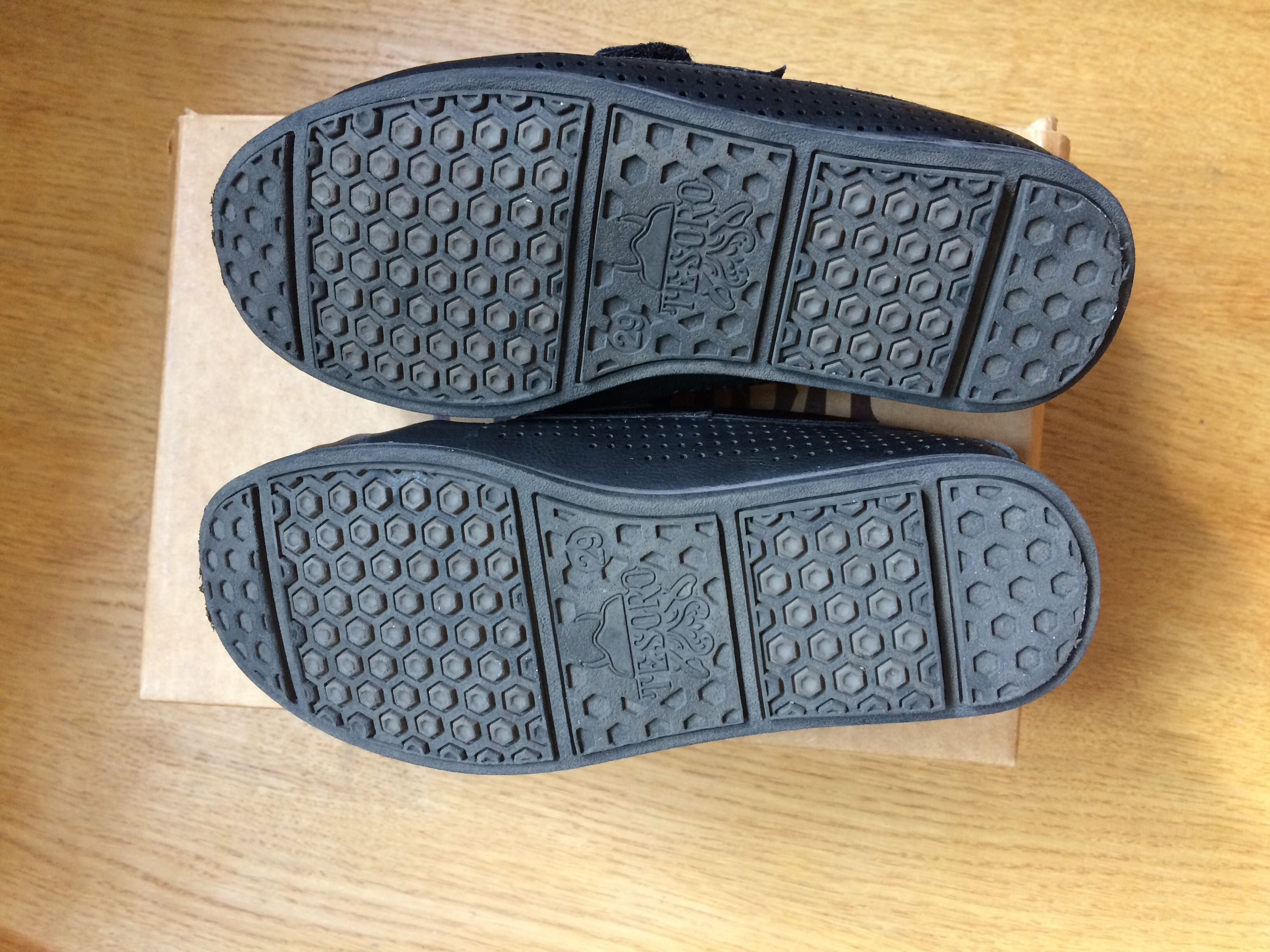 Мокасіни мокасины туфли туфлі  29 размер ( 19 см по стельке) б/у