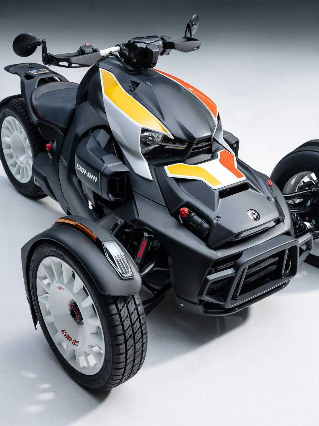 Wynajem Wypożyczalnia Motocykli Trójkołowych Ryker / Spyder / Can-Am