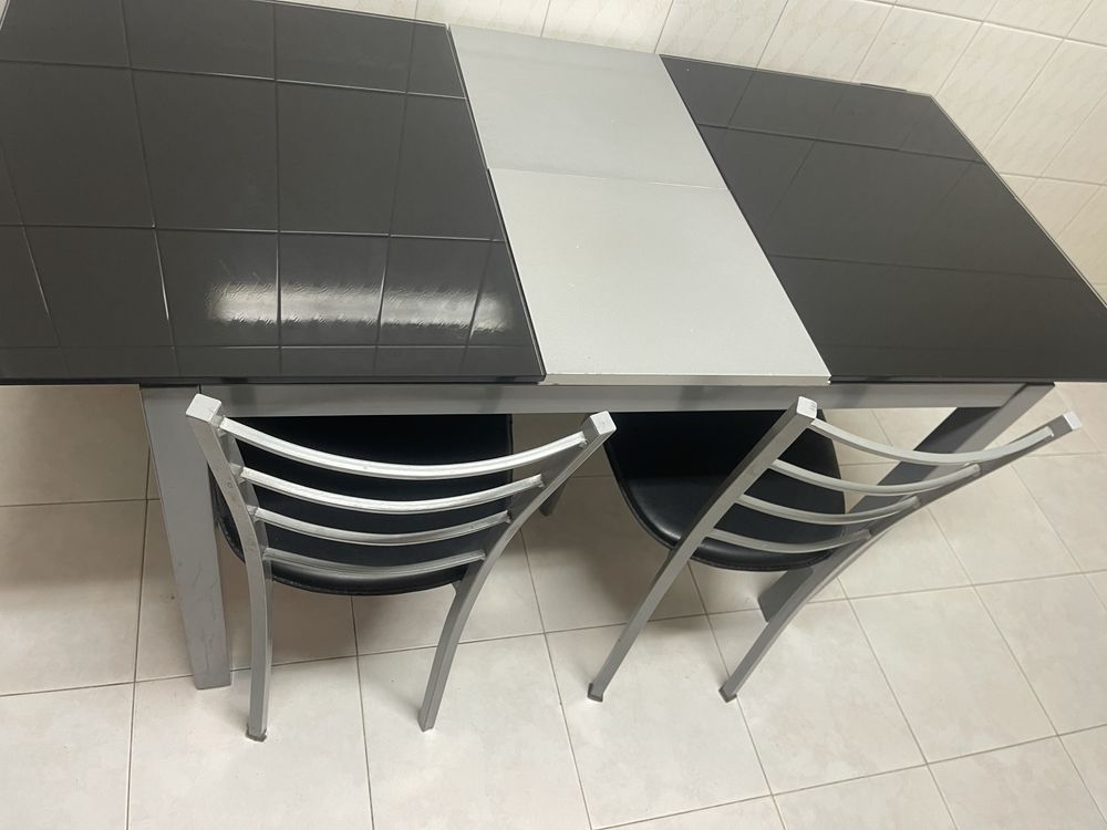 Mesa Vidro Extensível c/ 2 Cadeiras