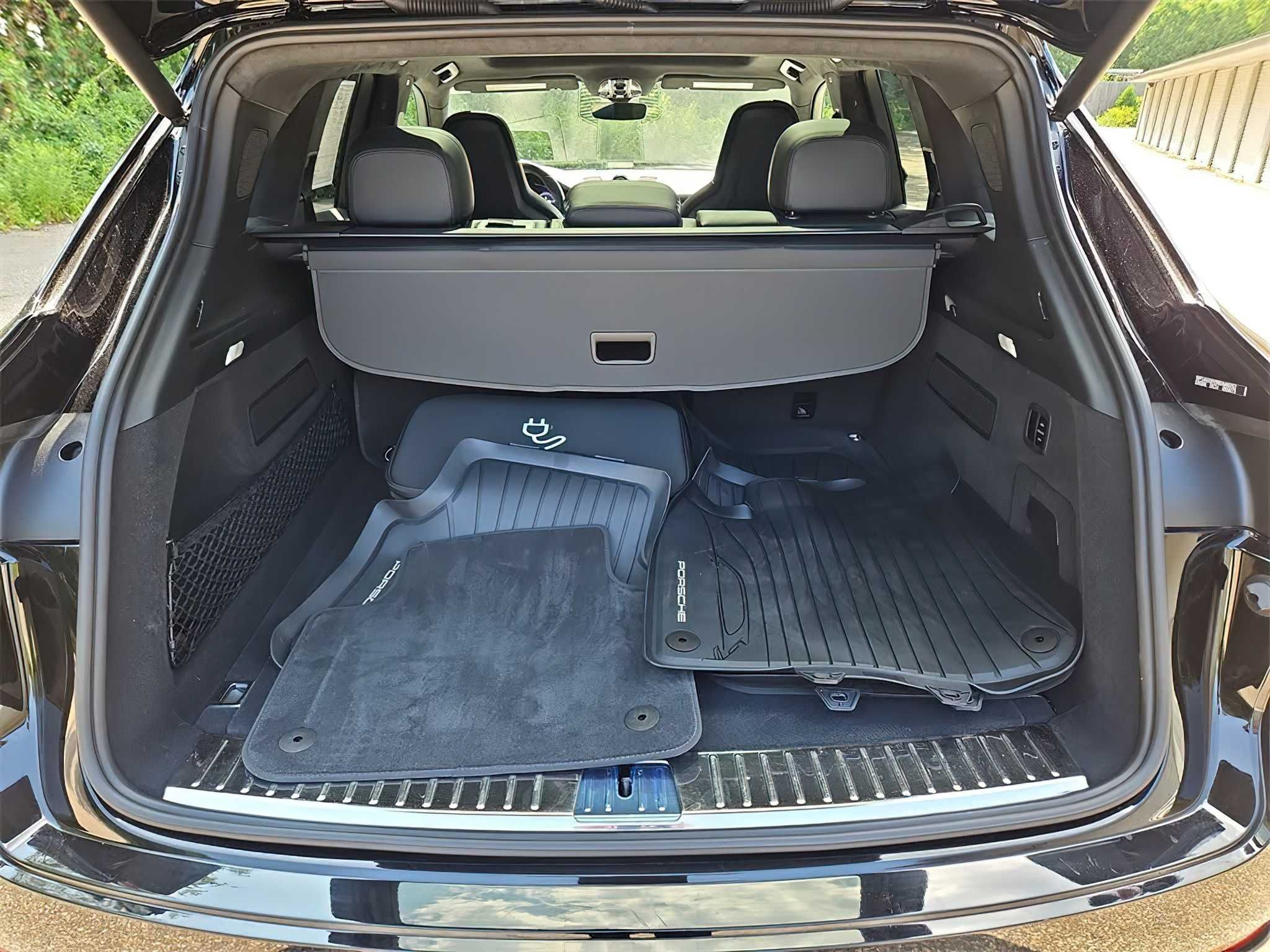 Porsche Cayenne Hybrid 2022