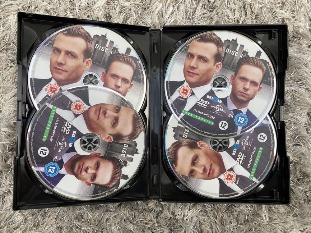 DVDs Suits (Defesa à Medida) 1ª, 5ª e 7ª temporadas