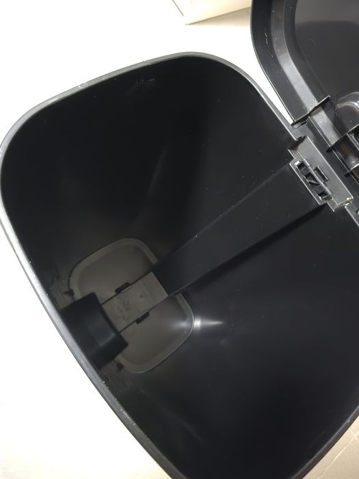 Lixo grande de pedal