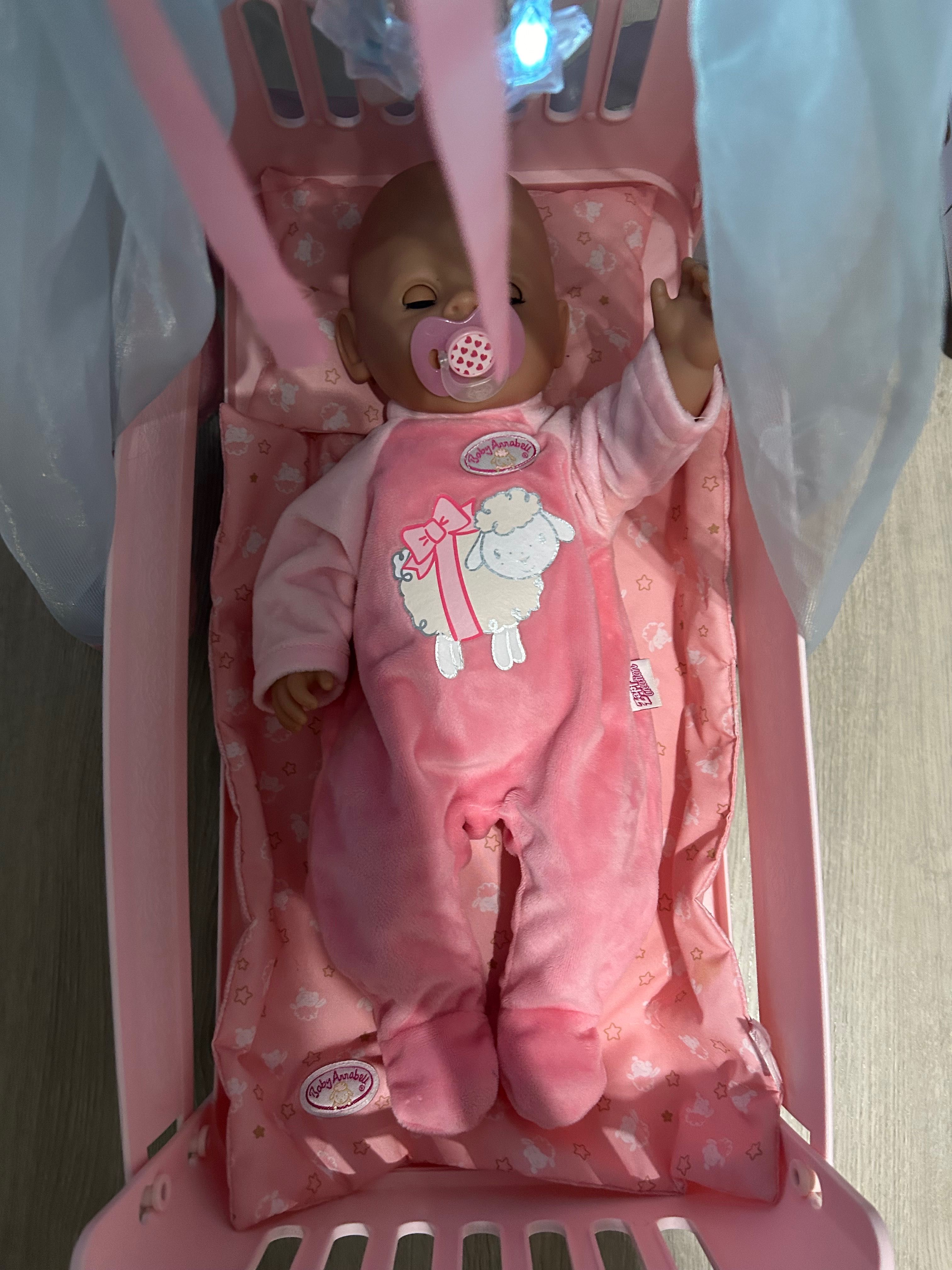 Lalka Baby Born Plus grające łóżeczko