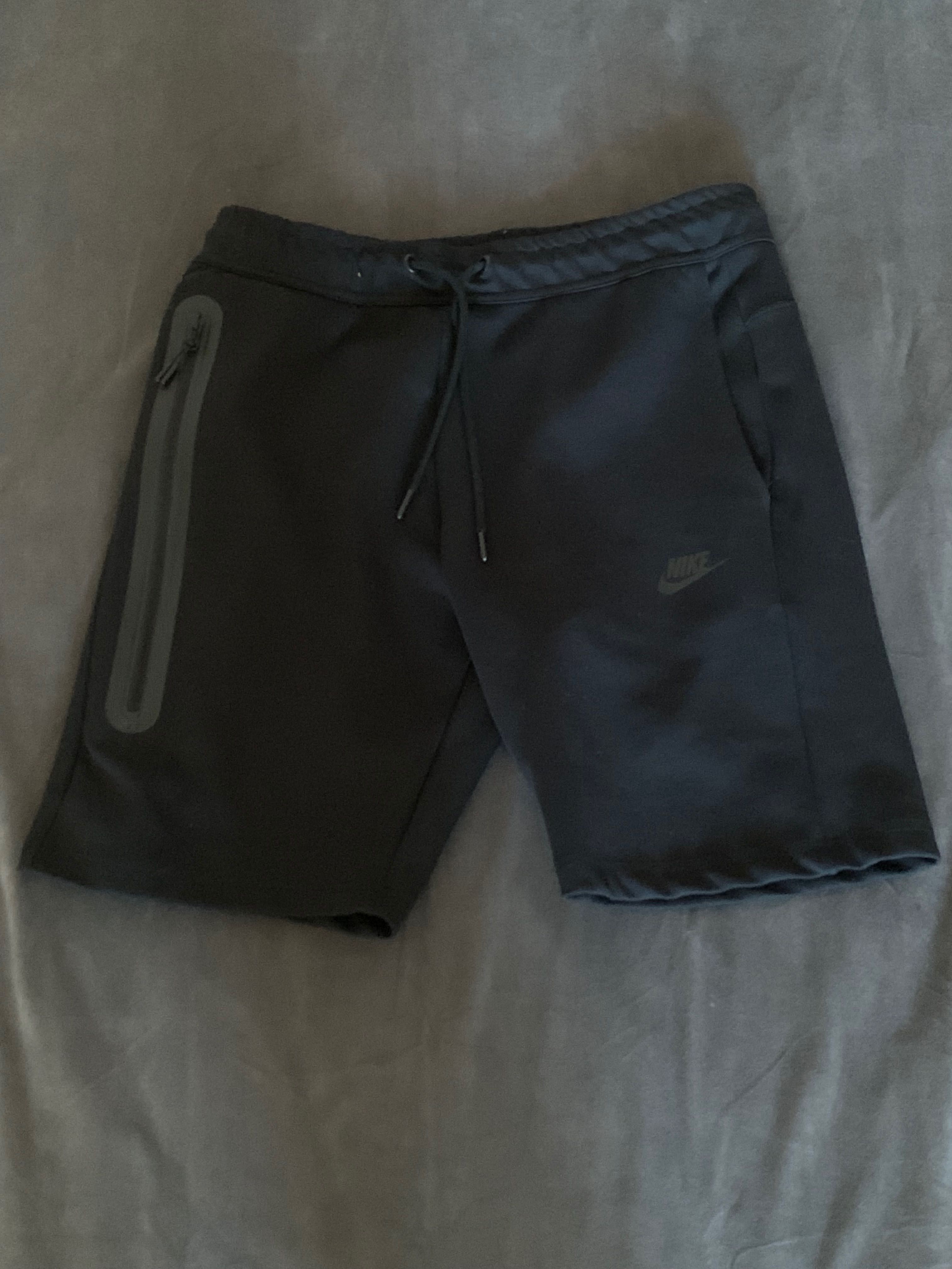 Nike tech fleece shorts