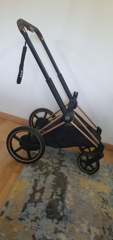 Carrinho eléctrico E priam cybex