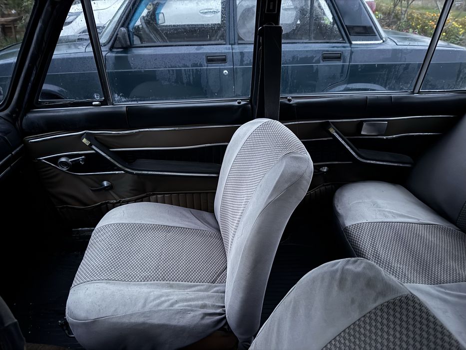 Продам ВАЗ-2103.