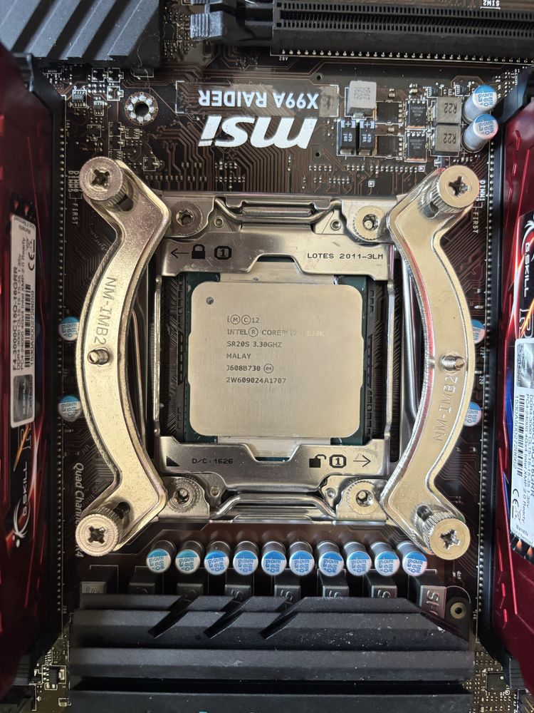 Vendo bord msi com cpu i7 5820z com memorias
