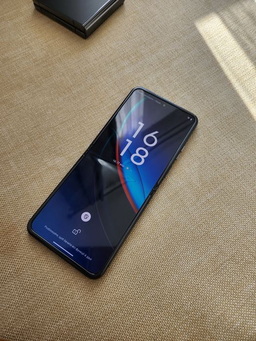 Motorola RAZR plus 2023_8/256