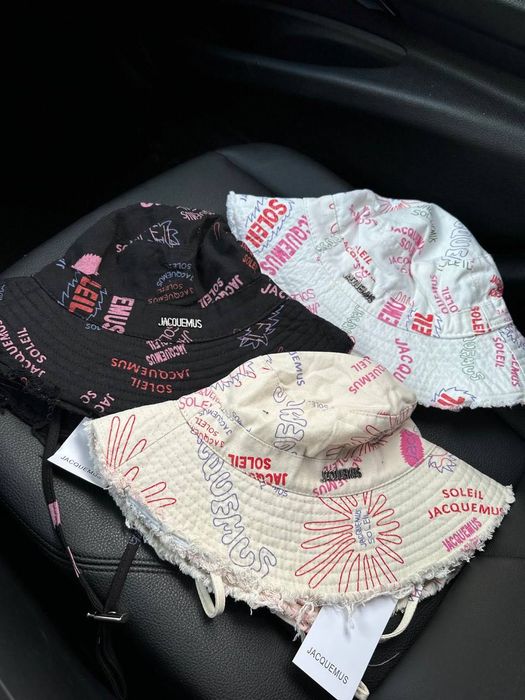 JACQUEMUS
Дуже стильова панама