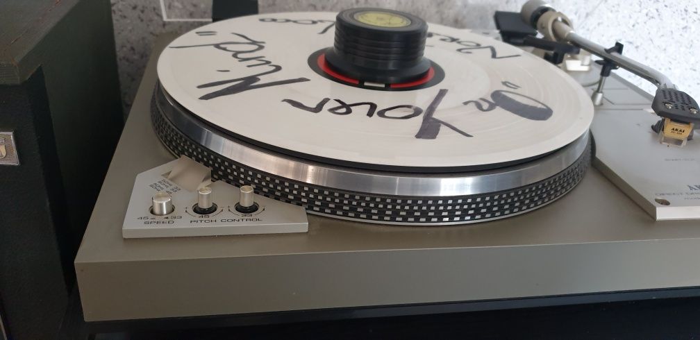 Gramofon Akai Ap 206c