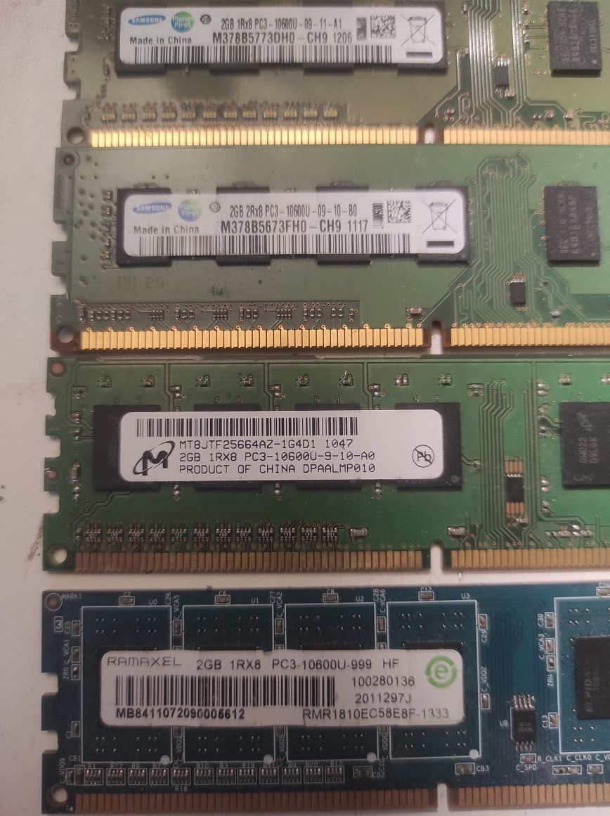 Pamięć RAM  DDR3 PC3 10600U 2x 2GB