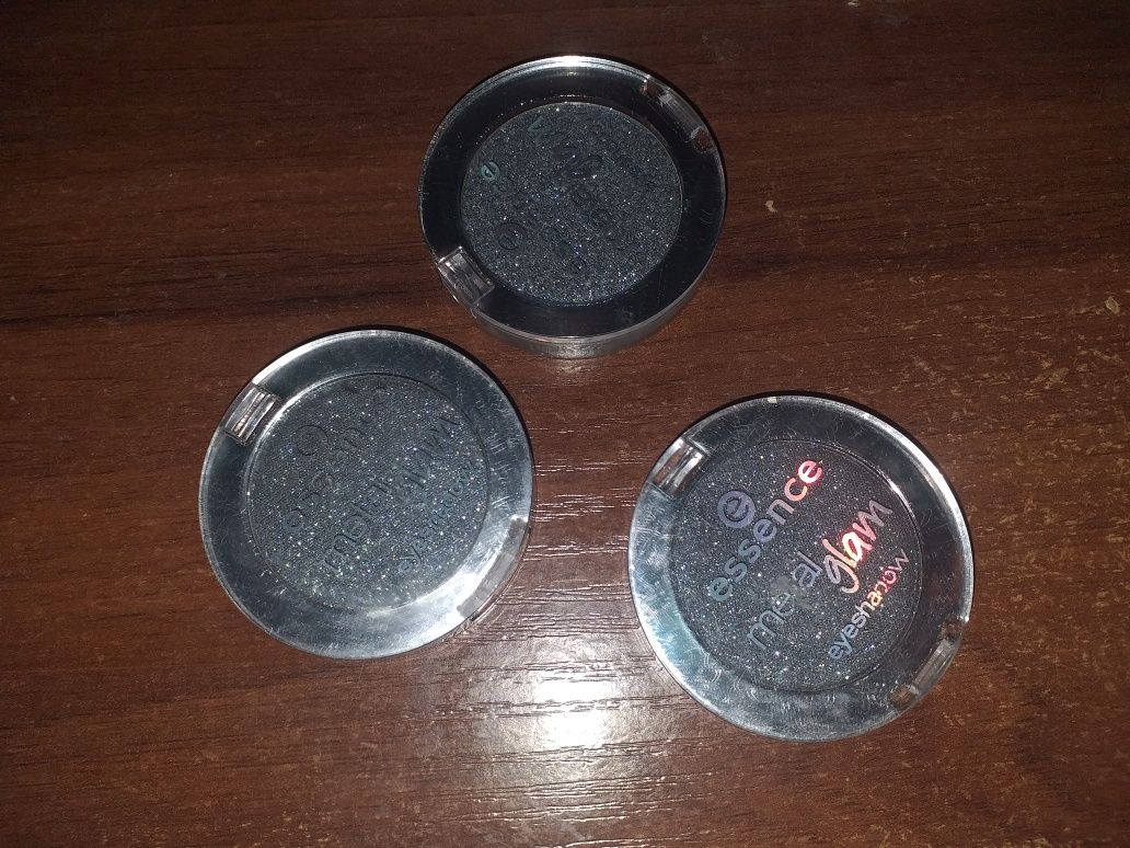 Essence metal glam тени для век,румяна Matt Touch Blush