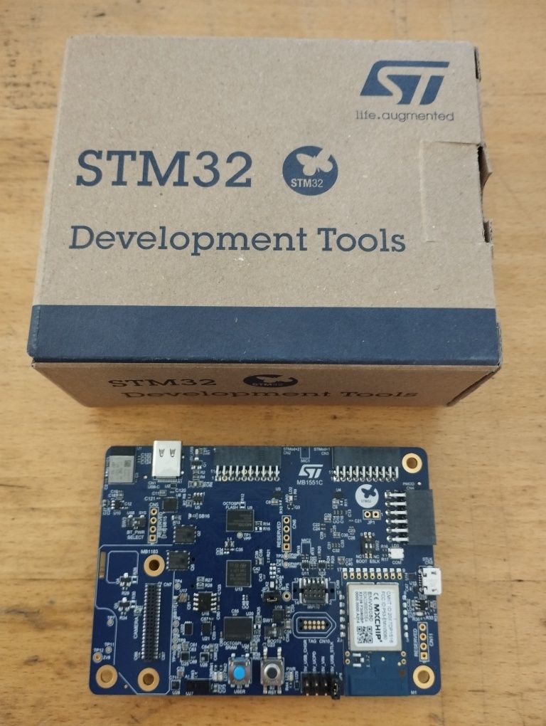 Отладочная плата STM32 B-U585I-IOT02A
