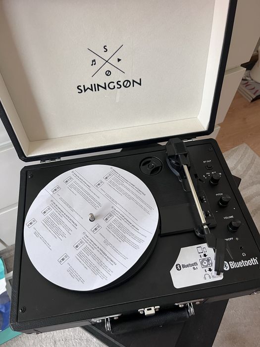 Gira-discos SWONGSON