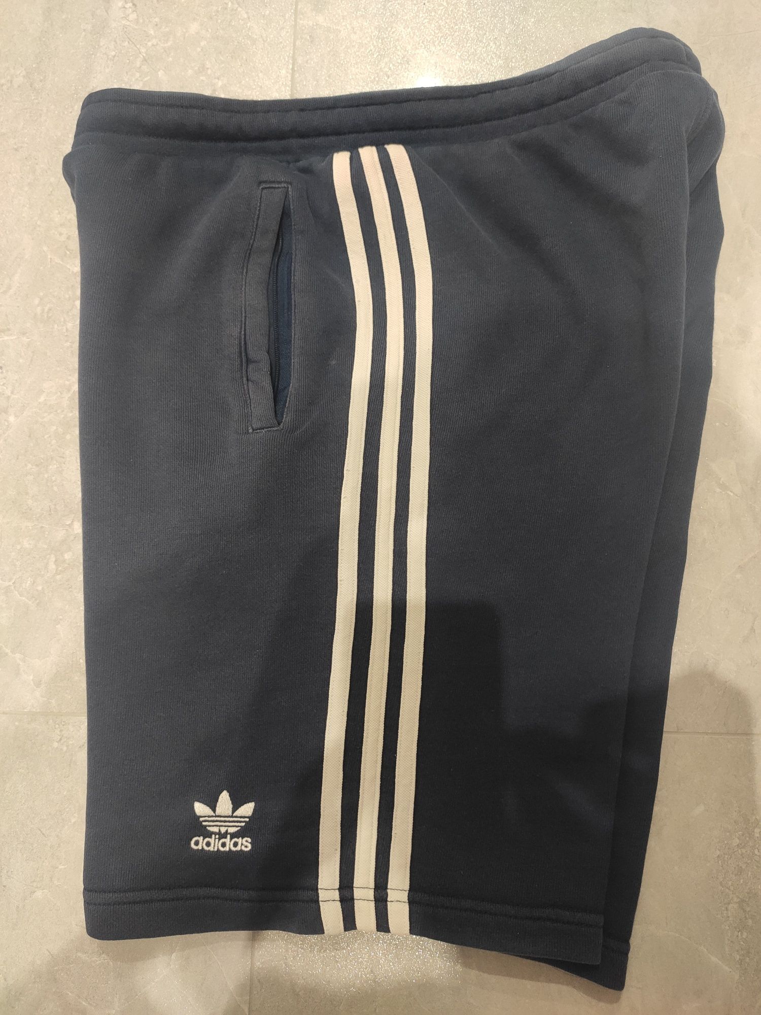 Szorty Adidas rozm. S