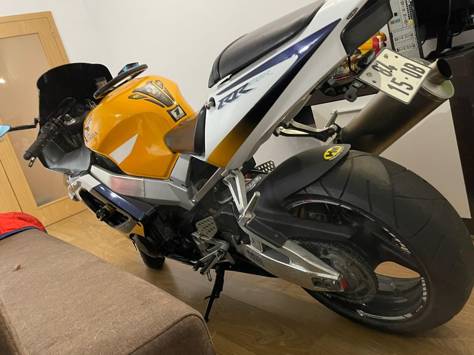Mota cbr 900 fireblede