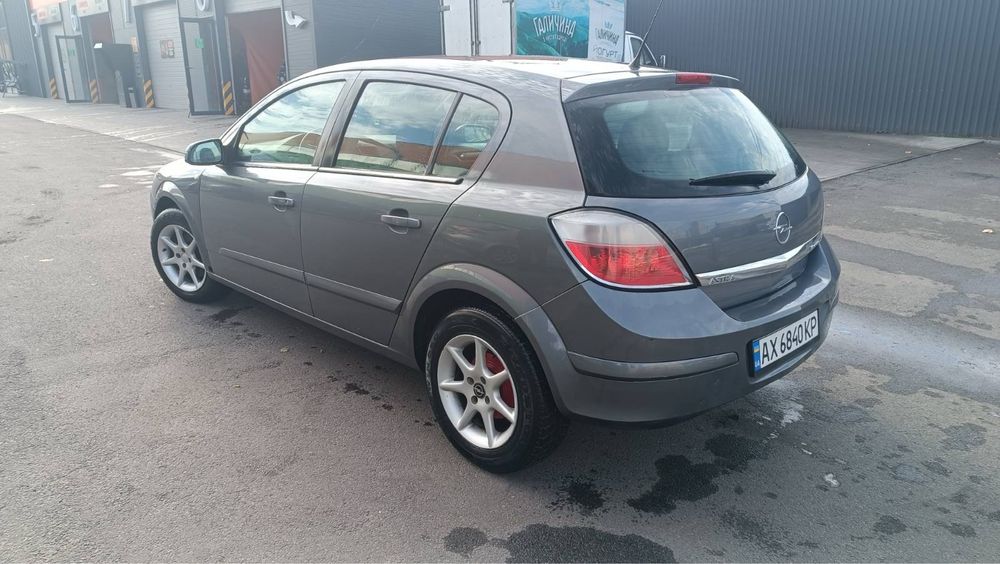 Продам Opel Astra H