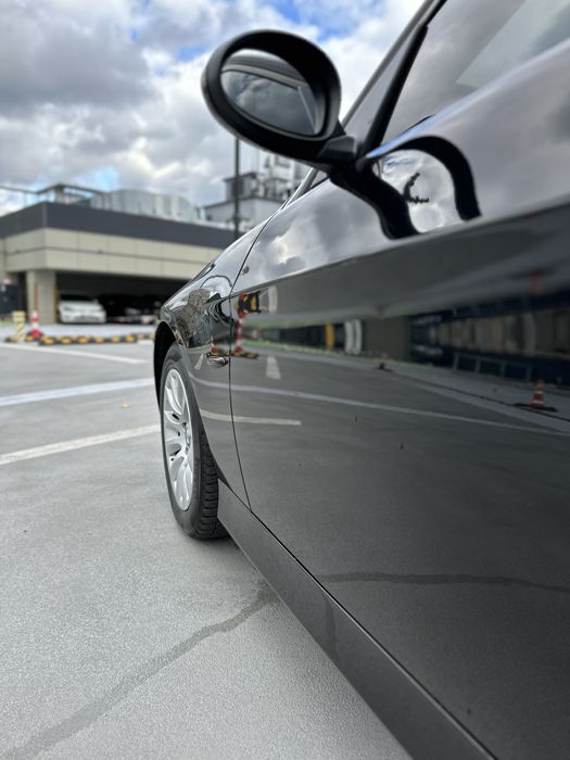 Продам BMW E90 2.0