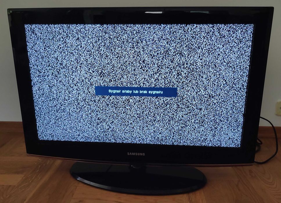 Samsung LE32B450C4W, 32 cale, 100% sprawny