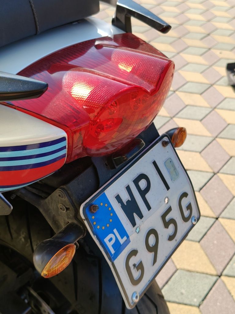 Maxiskuter Gilera GP800