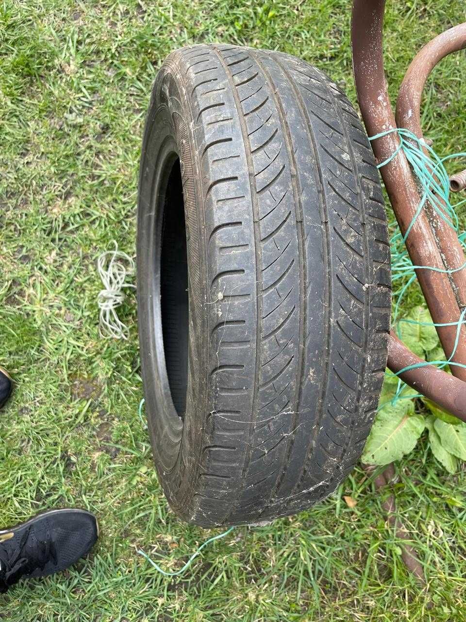 Продам шину резину 195/65 R15
