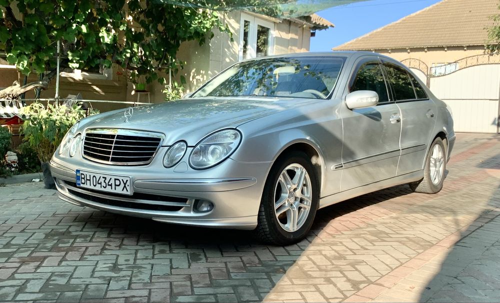 Mercedes Benz e klass w211 e270cdi