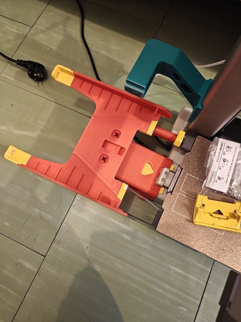 Zautomatyzowany system wielopłytkowy dla Bambu Lab A1 mini