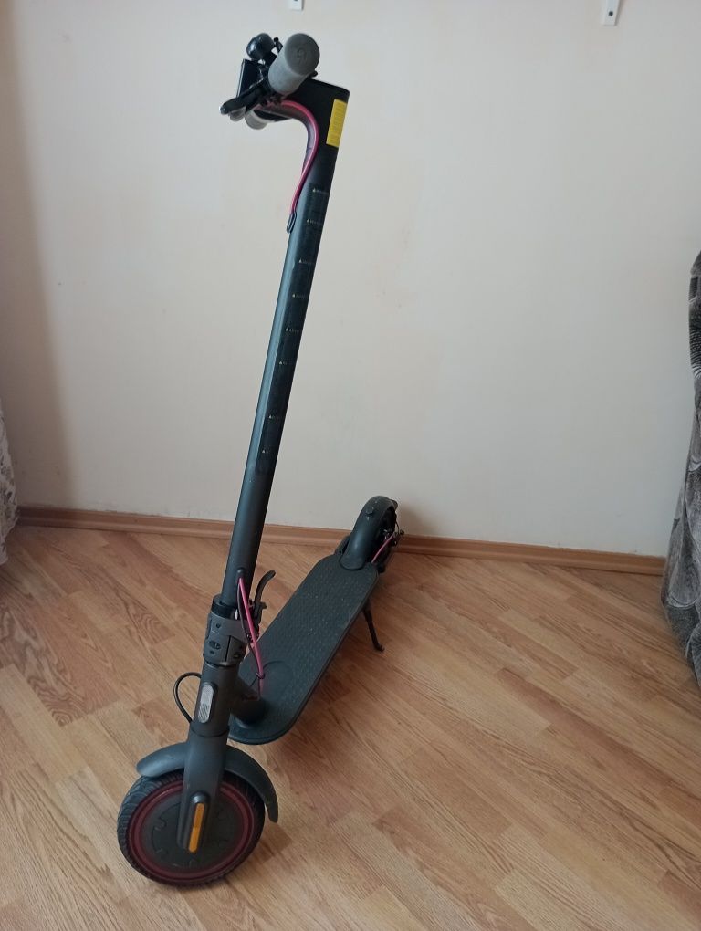 Електросамокат xiaomi Electric Scooter Pro 2