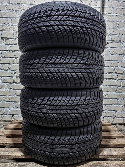 Зимові 225/50r17 Bridgestone | 2023/2019 | 8mm | Преміум шини | Ідеал