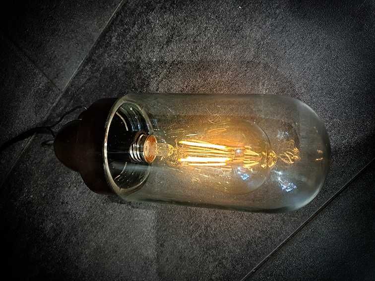 Lampa wisząca ebonitowa lata 50 + żarówka - KOLEKCJONERSKA LOFT