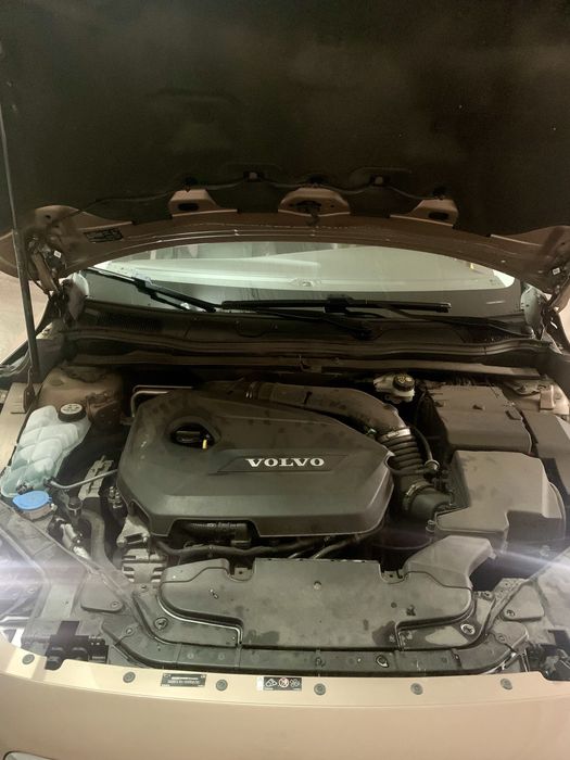 Volvo V40 T4  Cross Country Summum