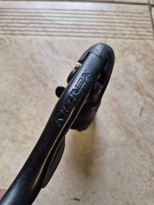 Klamkomanetka lewy przod Campagnolo Xenon