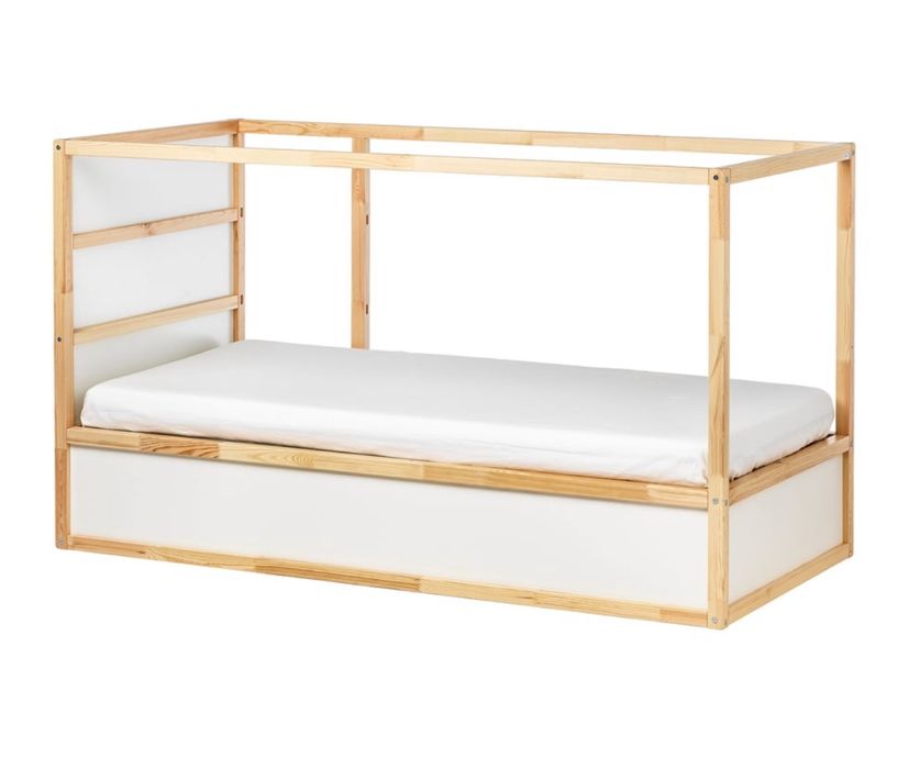 Cama madeira IKEA Kura