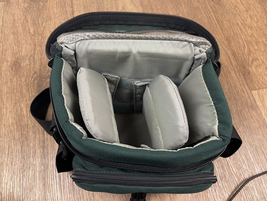 Сумка lowepro nova mini зелена для фотоапарата зелена lowe alpine