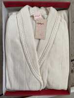 Robe Branco, Tamanho 50.
