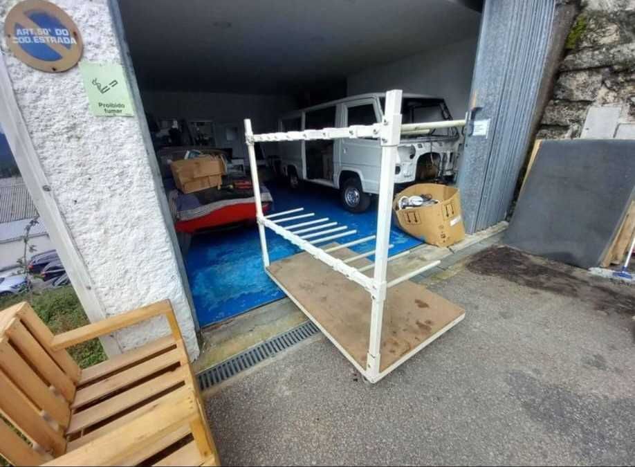 Carro de transporte de perfis após corte