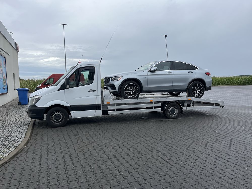 Laweta-holowanie-pomoc drogowa -transport