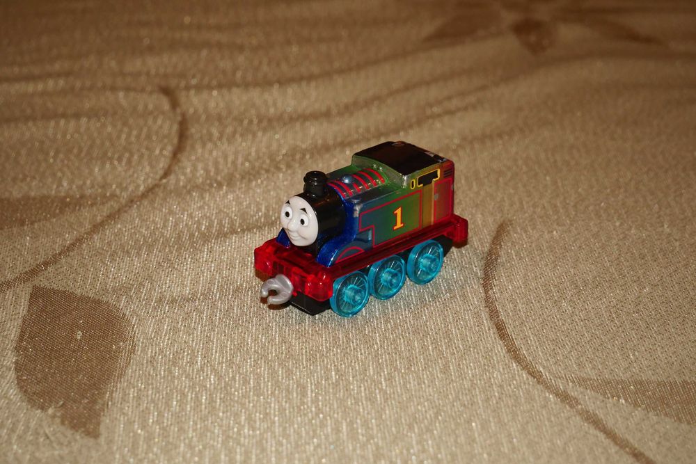 Lokomotywa metallic tęczowy Tomek Thomas Take-n-play Adventures Fisher