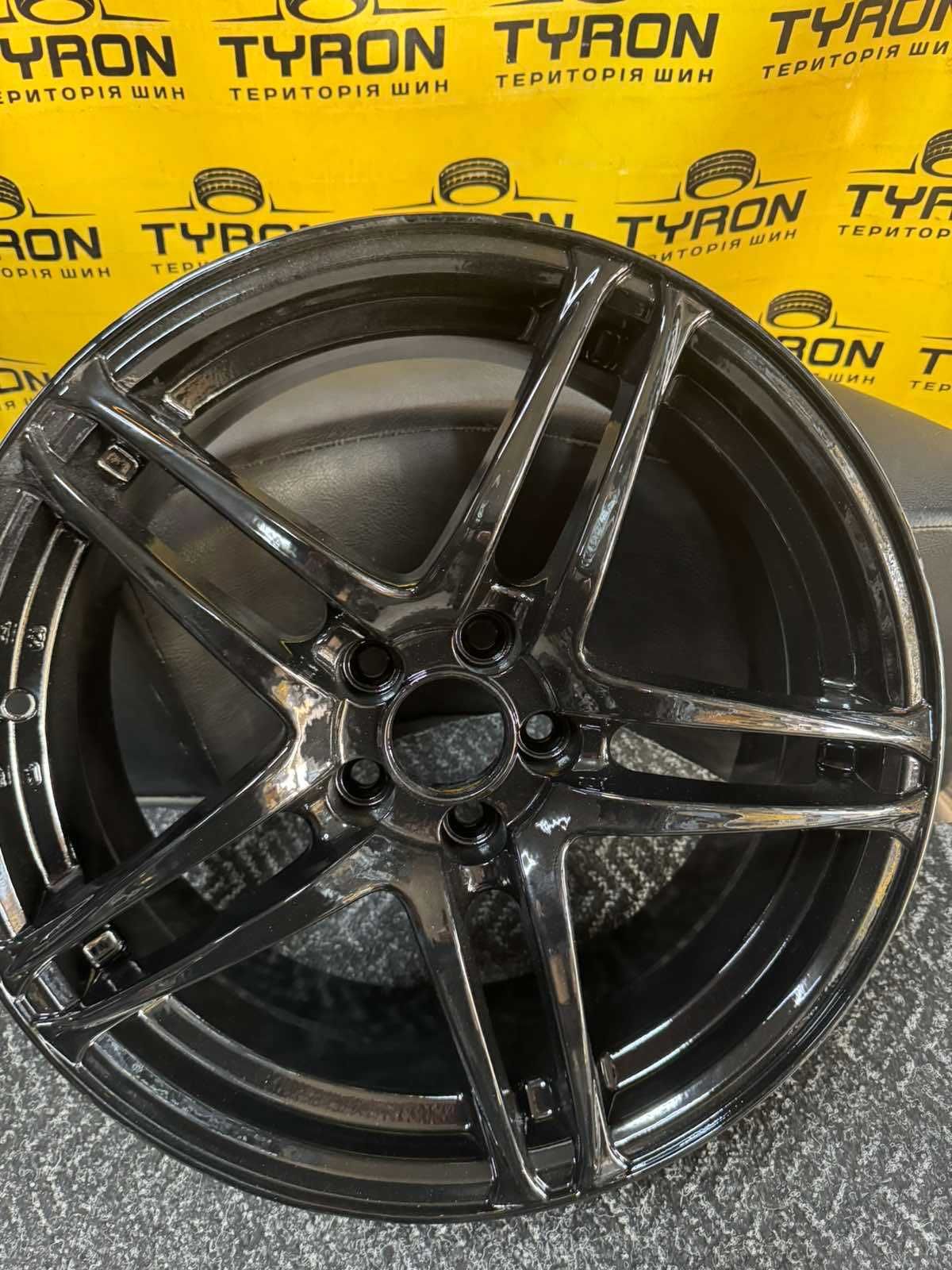 Титанові диски R17 5*112 7.5J ET38 DIA67.1 чорні з Німеччини