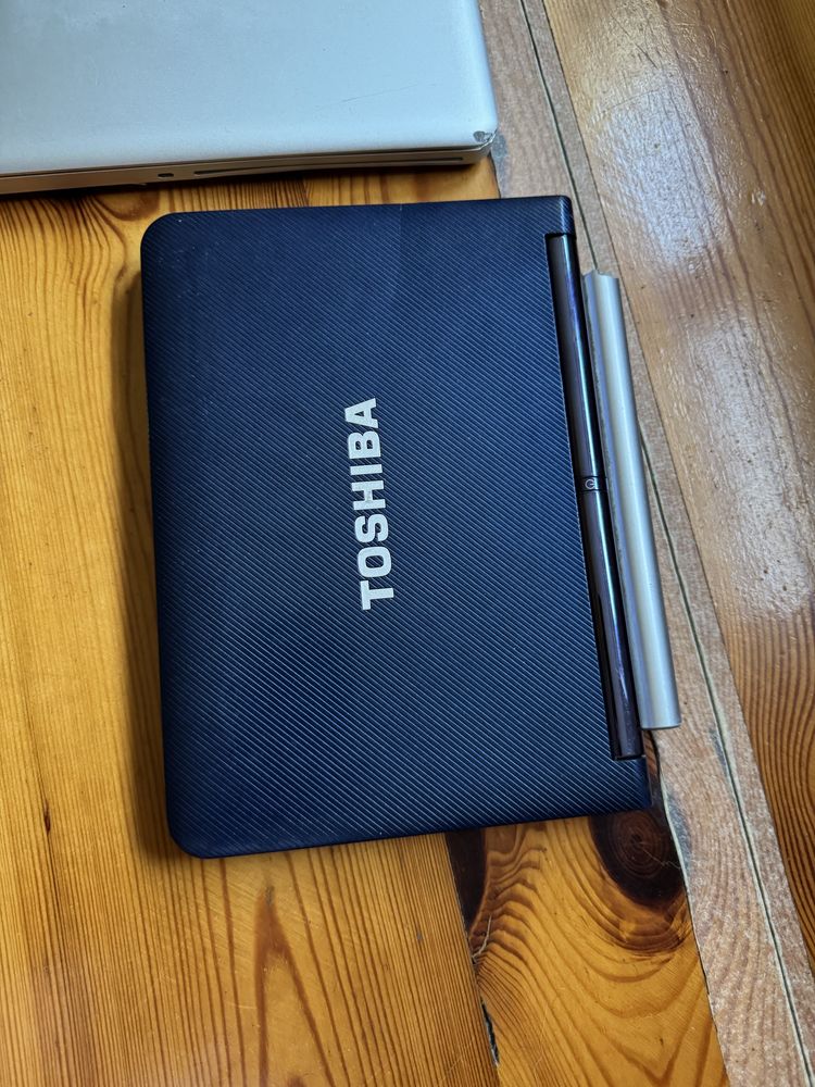 Sprzedam dwa laptopy macbook A 1286 i toshiba