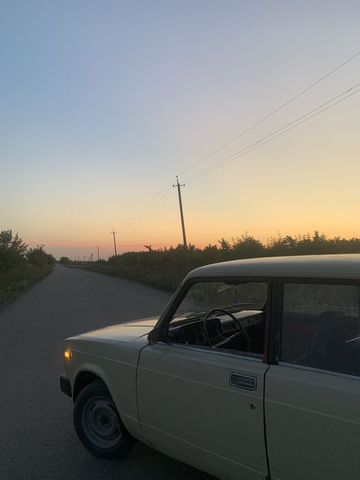 Продам ваз 2105 1981р.