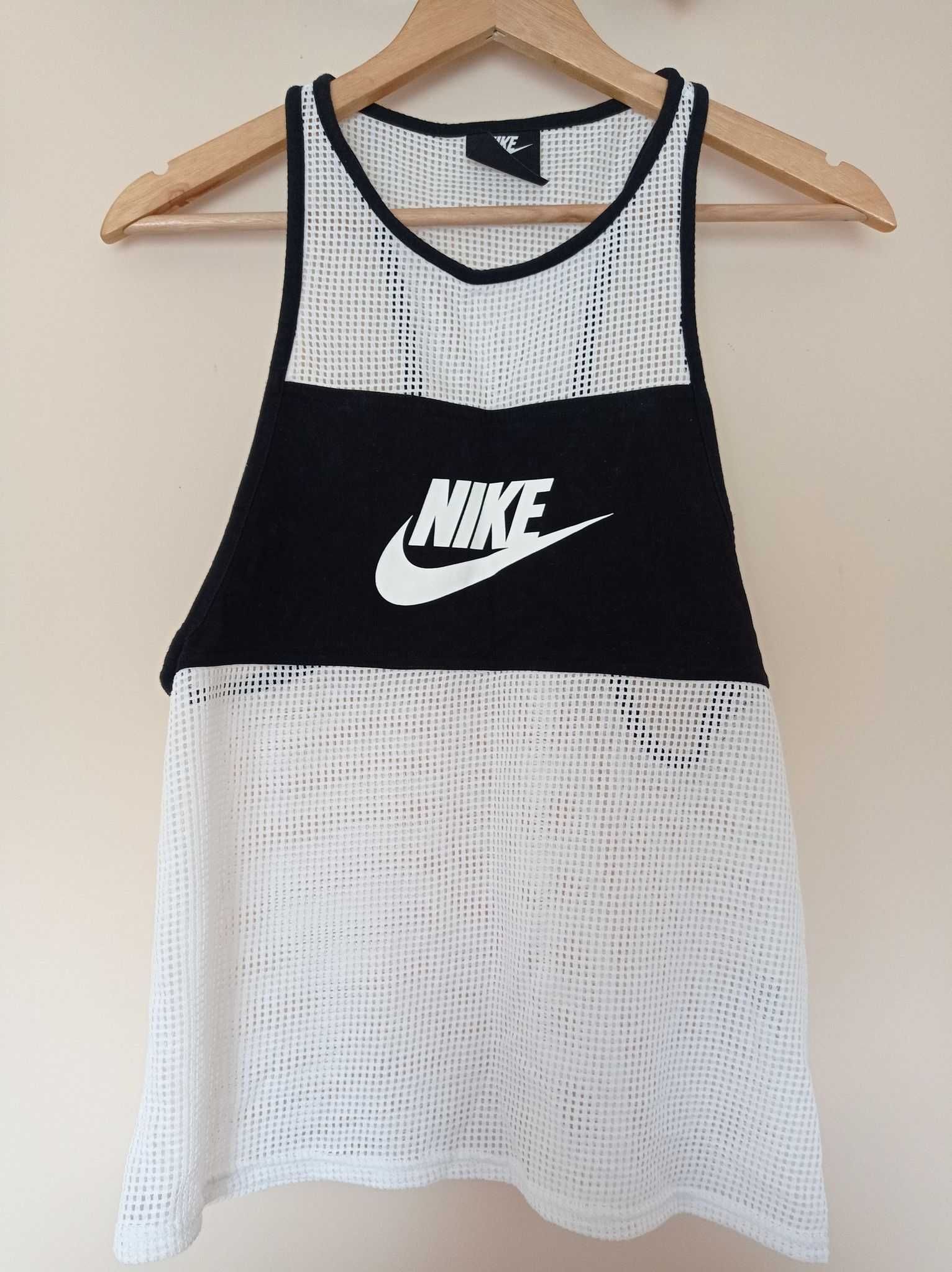 Koszulka marki Nike